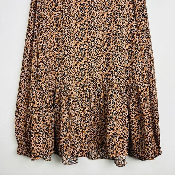 Tuckernuck Pomander Place Leopard Print Carlotta Peplum Blouse Size Large - Picture 3 of 9